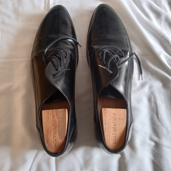 Black leather Dolce and Gabbana Dress Shoes size 8 - Picture 3 of 3
